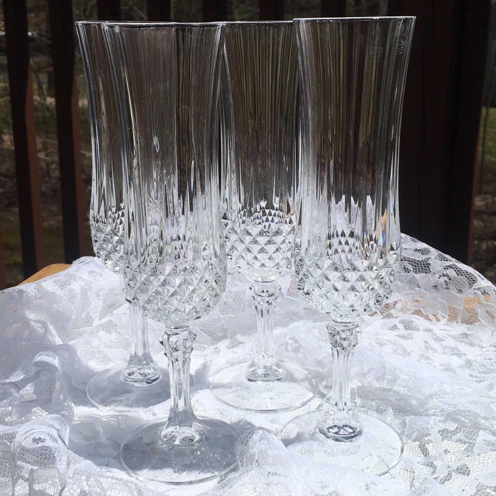 FREE SHIPPING 4 Crystal Champagne Glasses